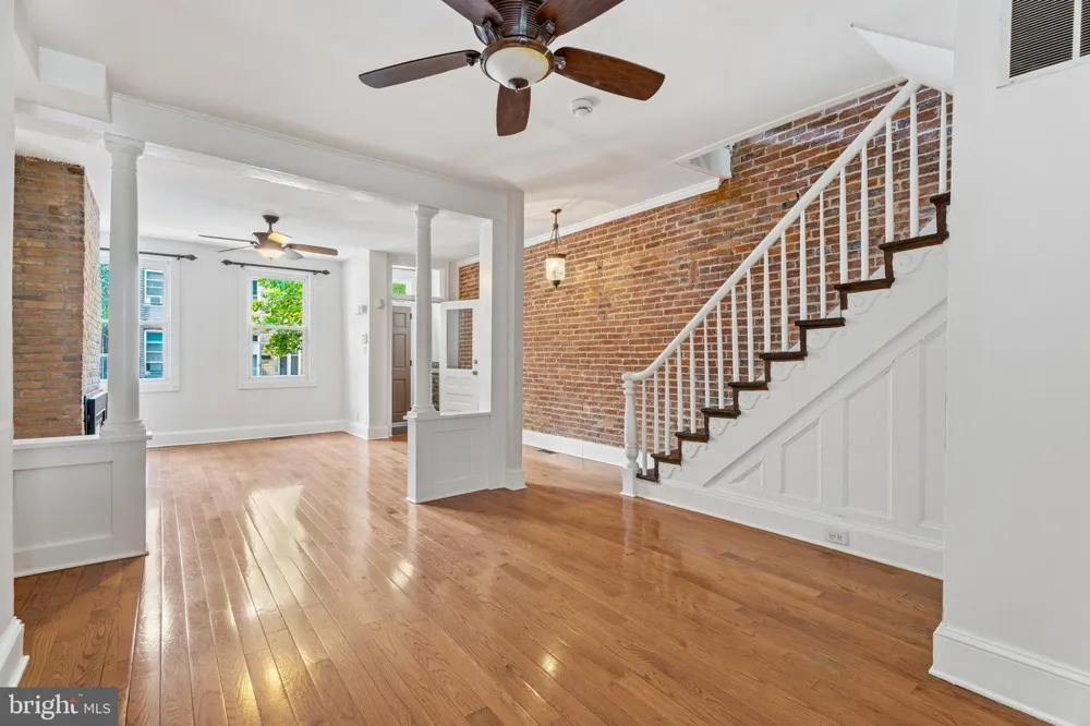 877 W LOMBARD STREET Baltimore, MD 21201