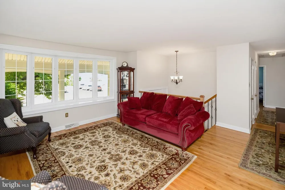 865 MOREFIELD ROAD Philadelphia, PA 19115