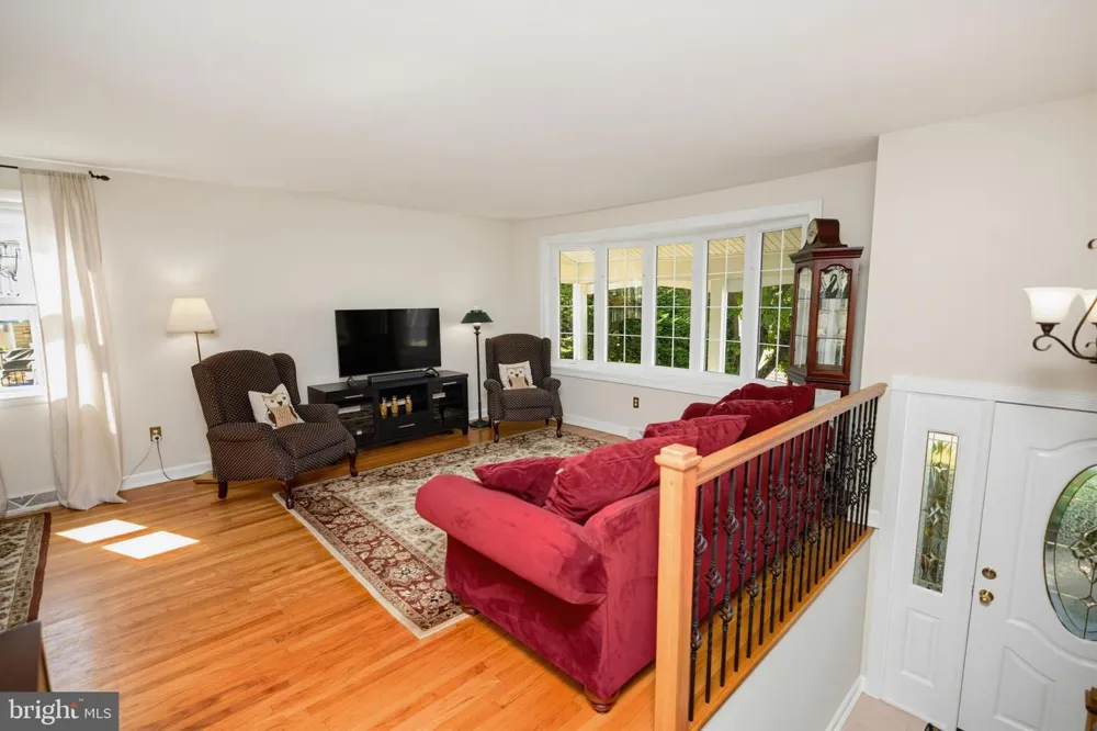 865 MOREFIELD ROAD Philadelphia, PA 19115