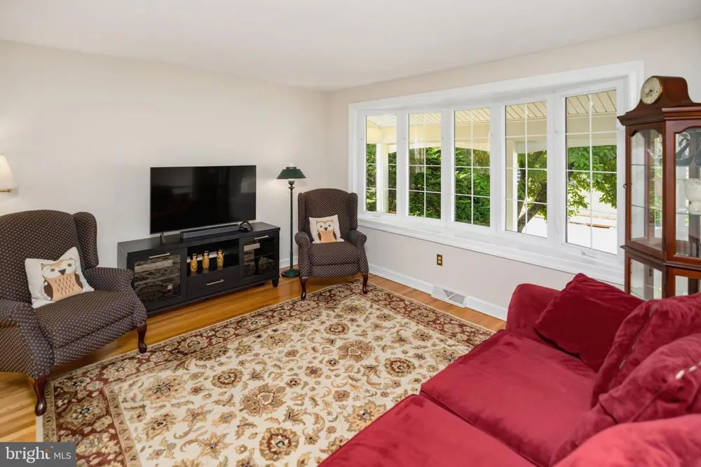 865 MOREFIELD ROAD Philadelphia, PA 19115