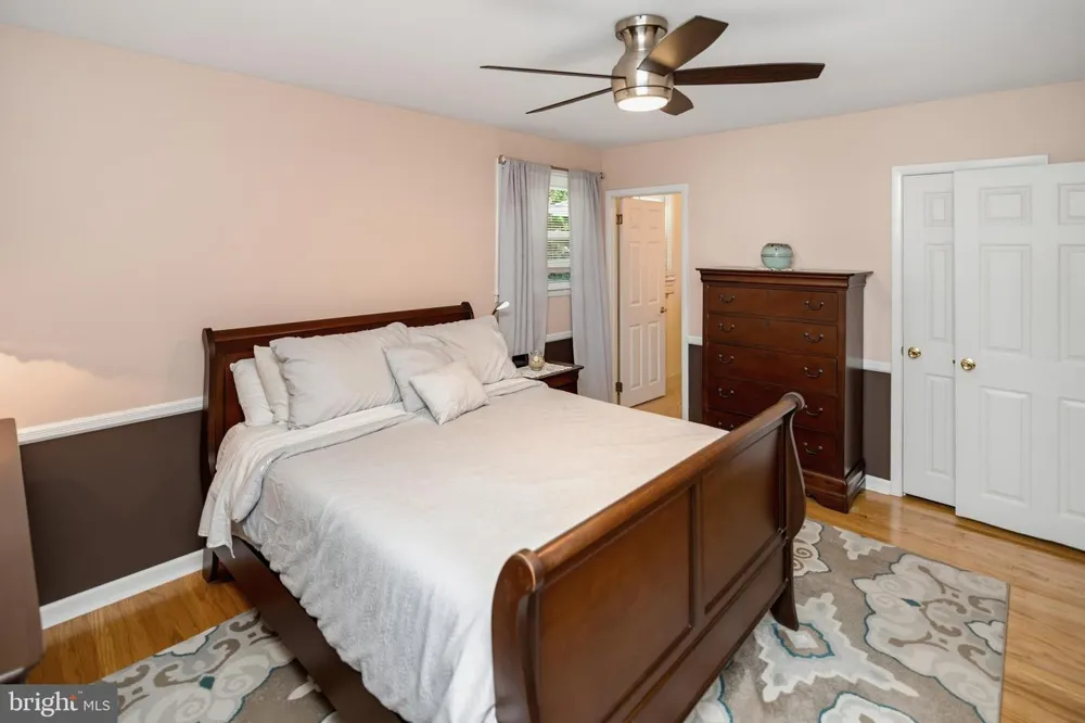 865 MOREFIELD ROAD Philadelphia, PA 19115