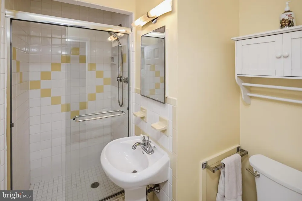 865 MOREFIELD ROAD Philadelphia, PA 19115