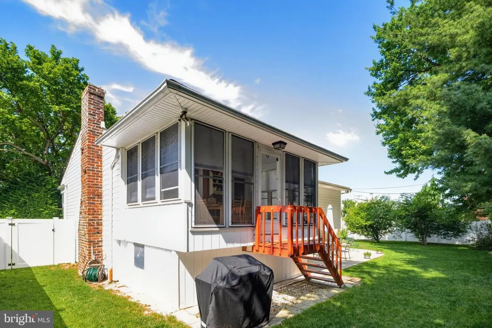 865 MOREFIELD ROAD Philadelphia, PA 19115