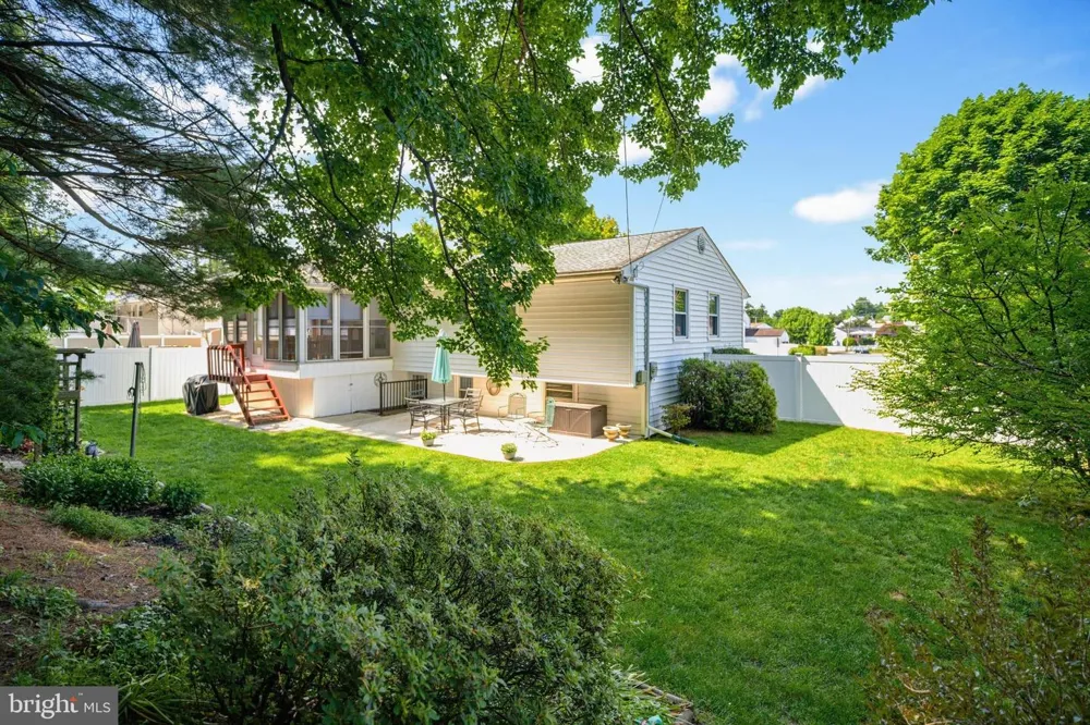 865 MOREFIELD ROAD Philadelphia, PA 19115