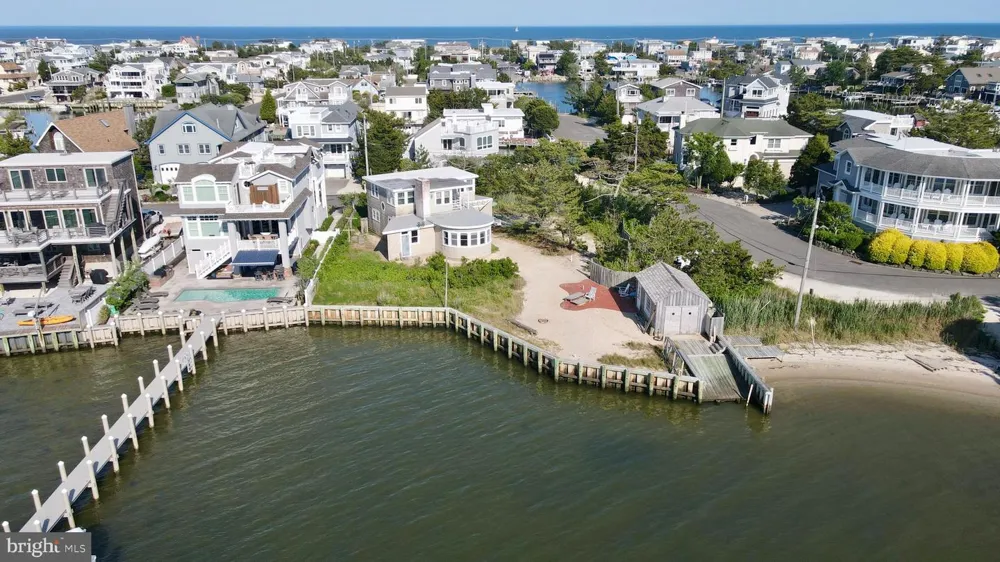 8202 BAY TERRACE Harvey Cedars, NJ 08008