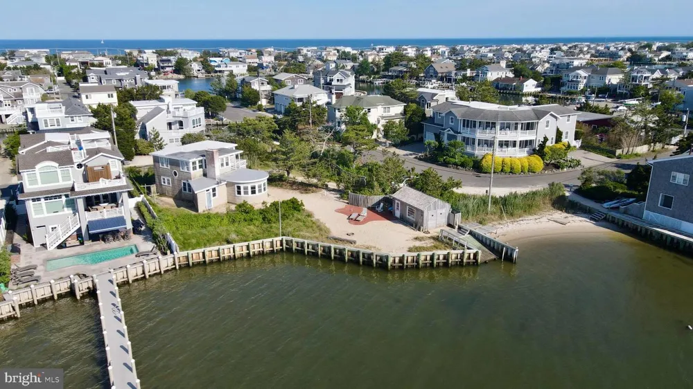 8202 BAY TERRACE Harvey Cedars, NJ 08008