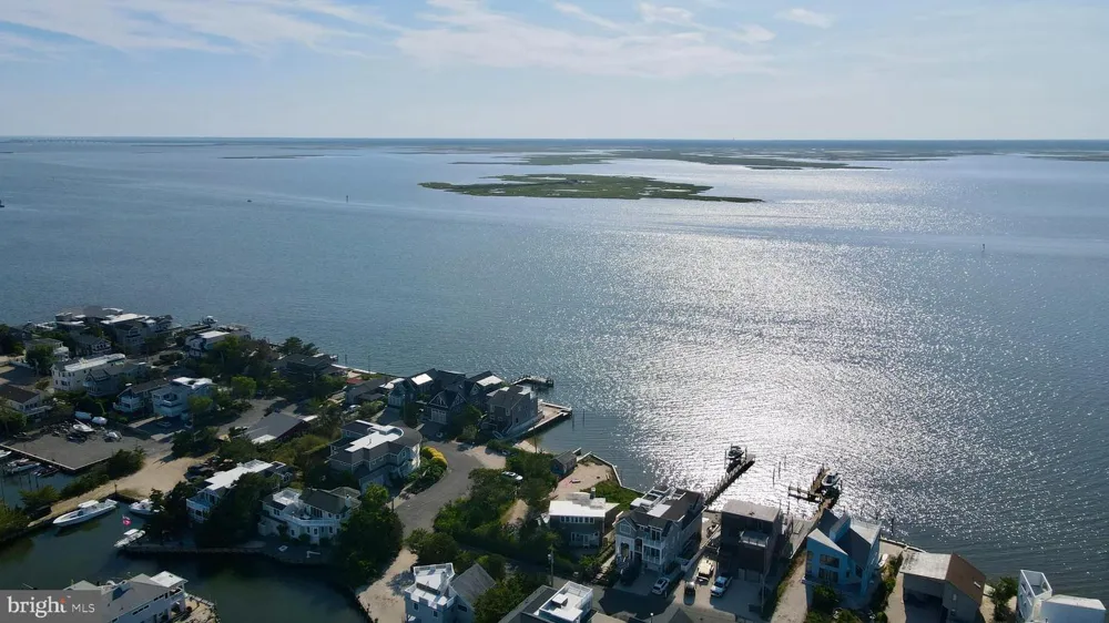 8202 BAY TERRACE Harvey Cedars, NJ 08008