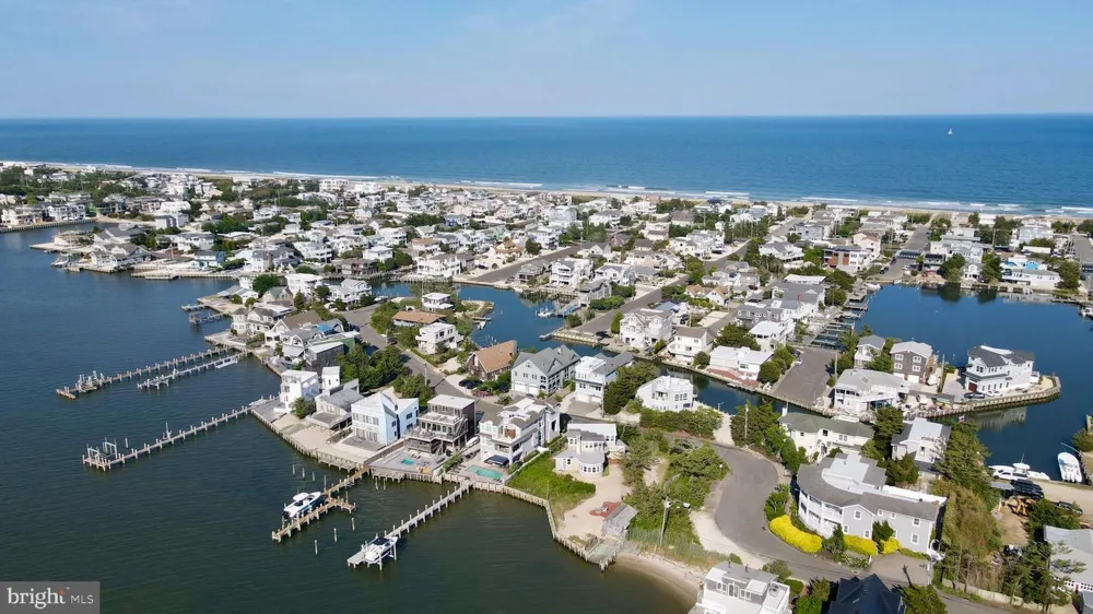 8202 BAY TERRACE Harvey Cedars, NJ 08008