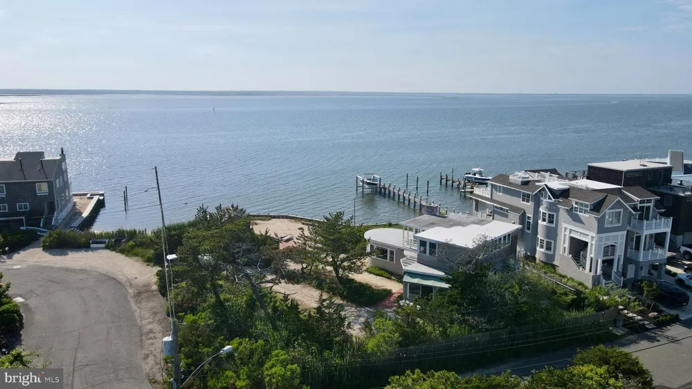 8202 BAY TERRACE Harvey Cedars, NJ 08008