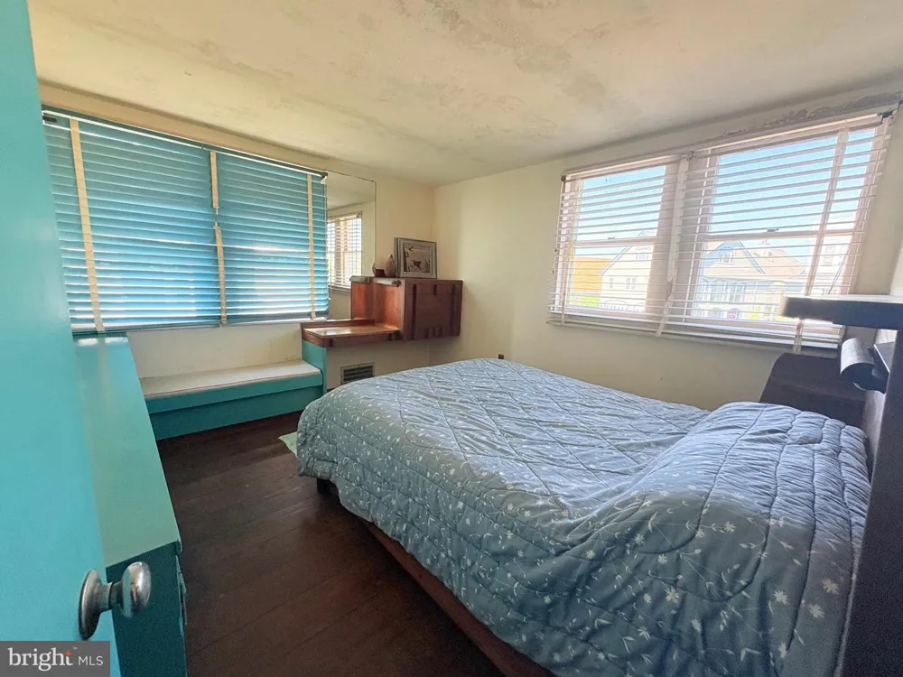 8202 BAY TERRACE Harvey Cedars, NJ 08008