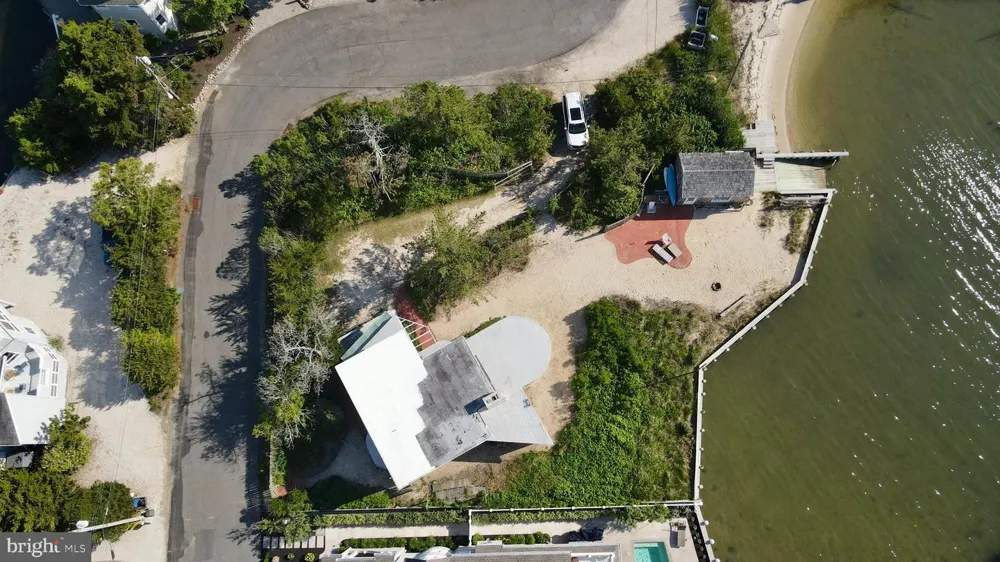 8202 BAY TERRACE Harvey Cedars, NJ 08008
