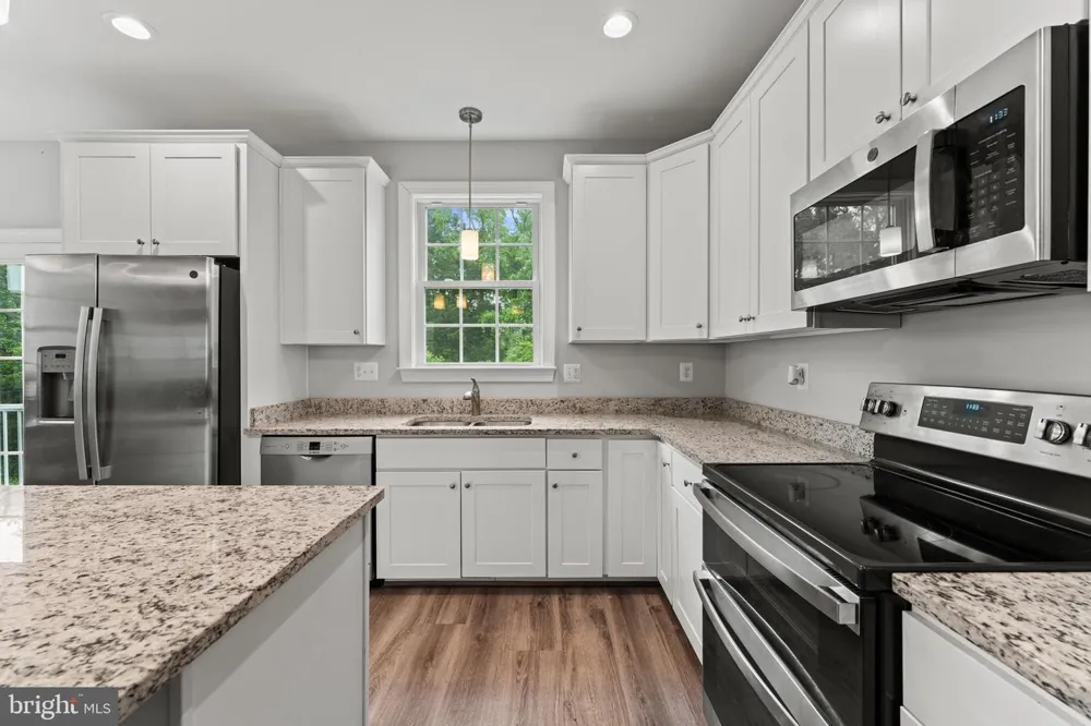 982 RYE DRIVE La Plata, MD 20646
