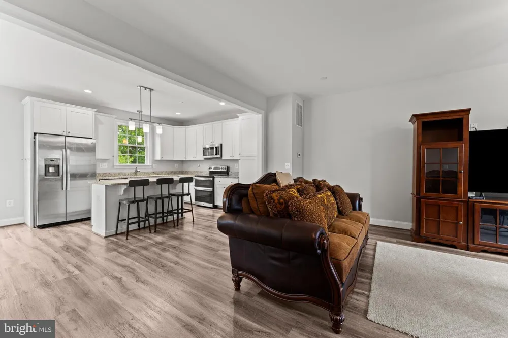 982 RYE DRIVE La Plata, MD 20646