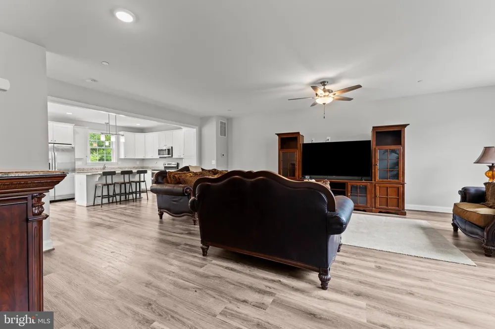 982 RYE DRIVE La Plata, MD 20646