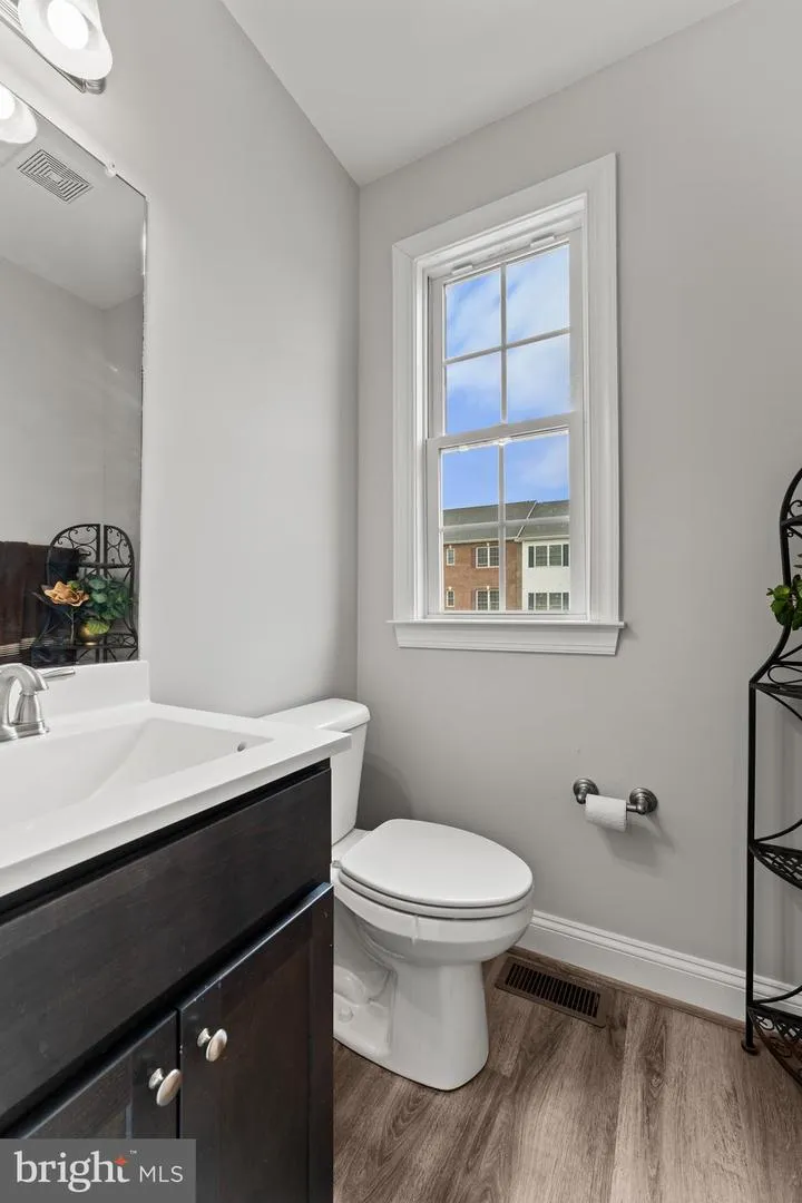 982 RYE DRIVE La Plata, MD 20646