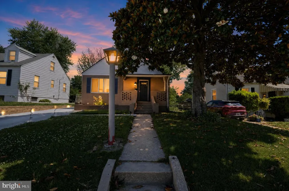 2722 CHESLEY AVENUE Baltimore, MD 21234
