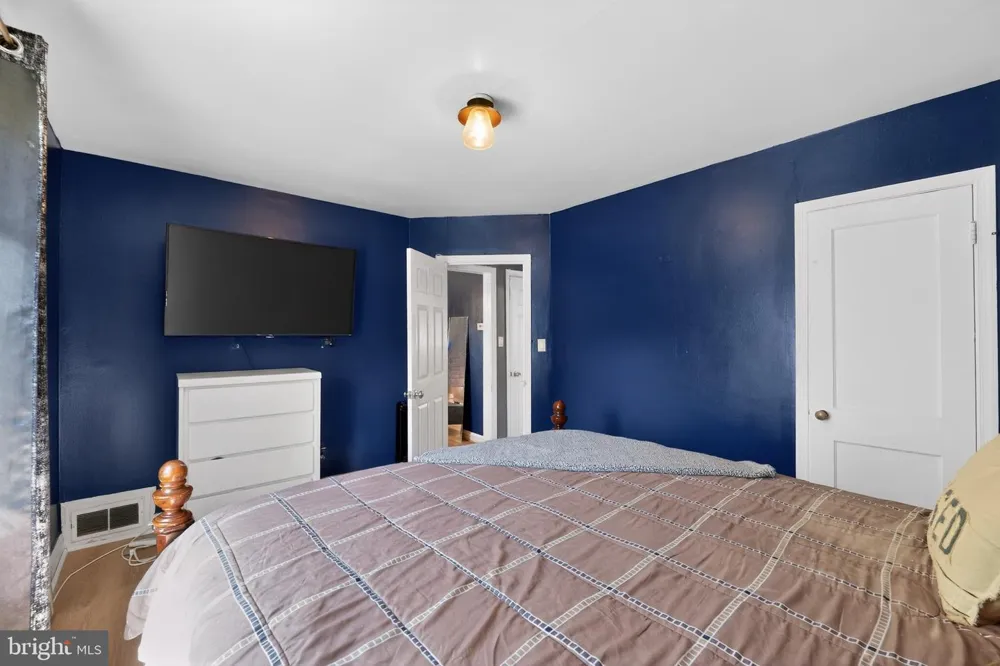 2722 CHESLEY AVENUE Baltimore, MD 21234