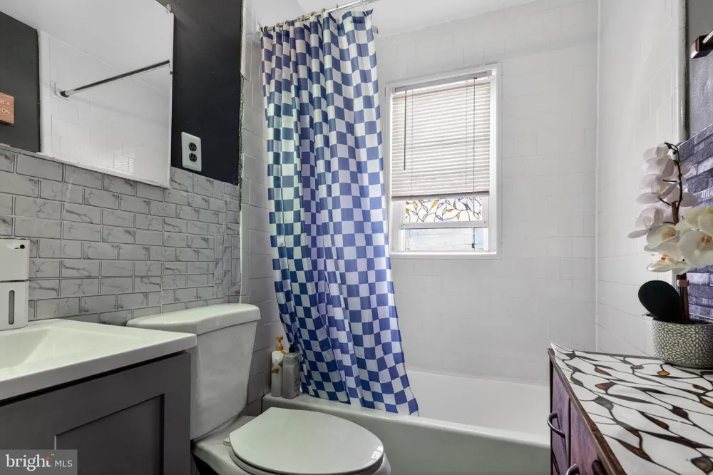 2722 CHESLEY AVENUE Baltimore, MD 21234