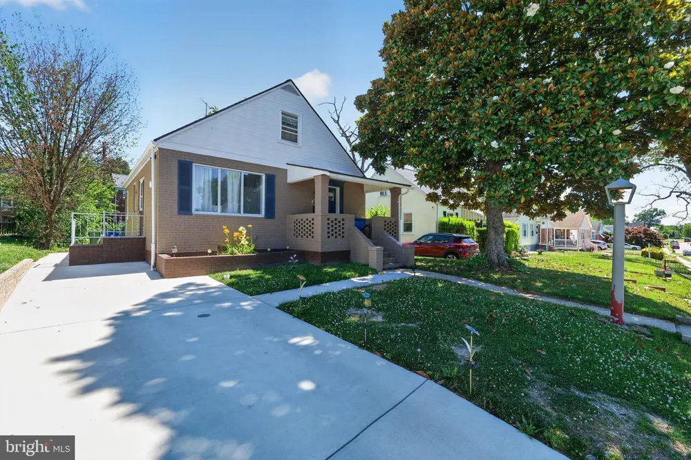 2722 CHESLEY AVENUE Baltimore, MD 21234