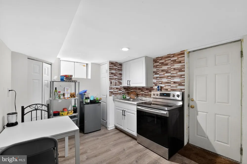 2722 CHESLEY AVENUE Baltimore, MD 21234