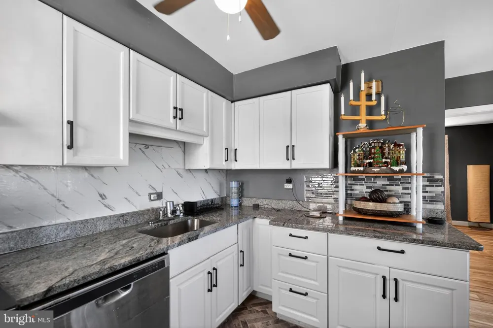 2722 CHESLEY AVENUE Baltimore, MD 21234