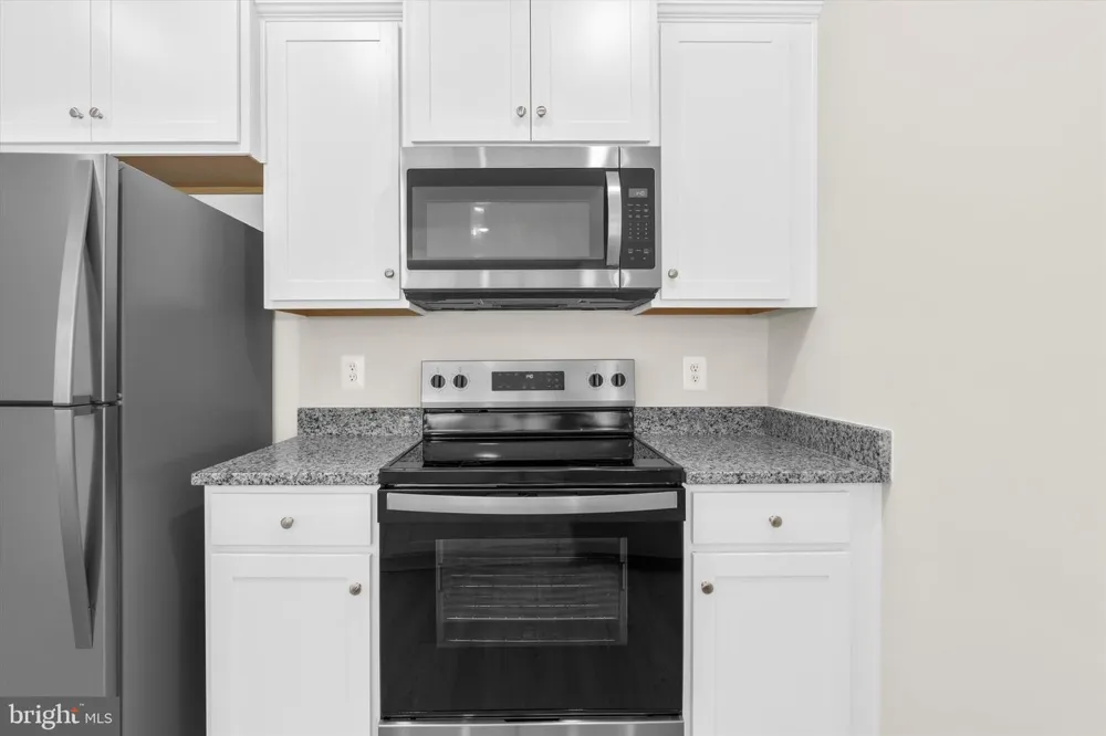 8111 BARTHOLOMEW COURT Baltimore, MD 21206