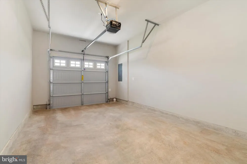8111 BARTHOLOMEW COURT Baltimore, MD 21206