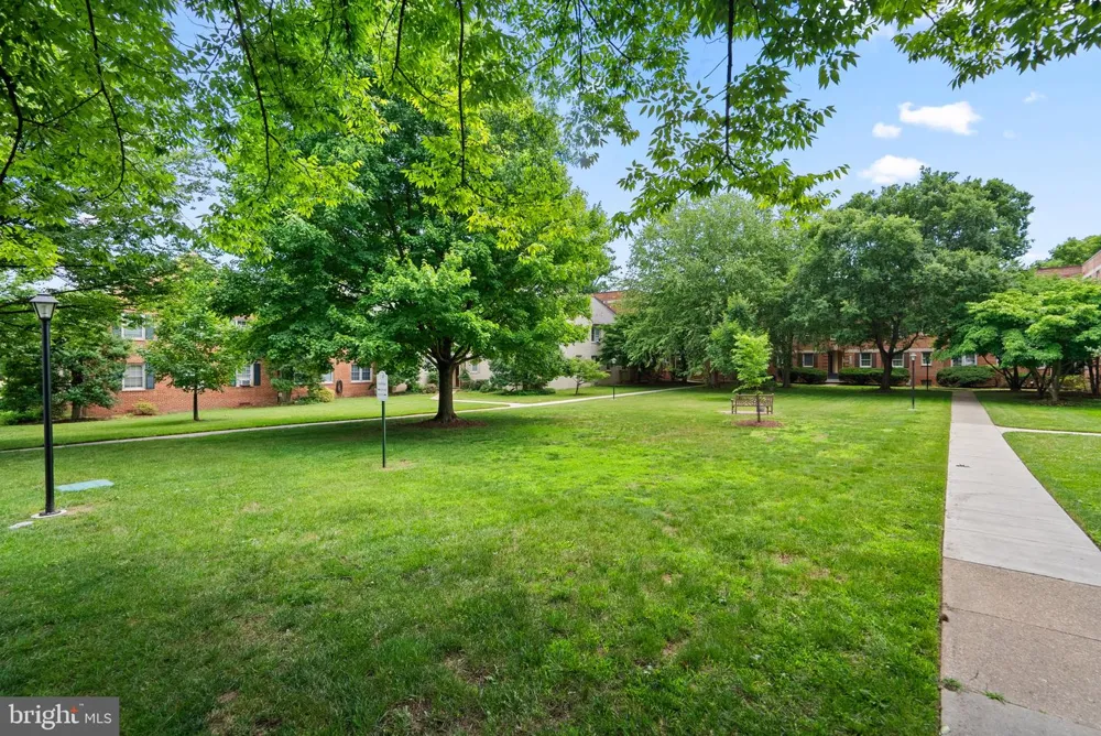 2402 COLSTON DRIVE #2402-C-103 Silver Spring, MD 20910