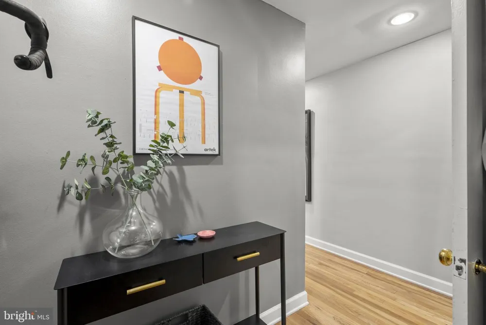 2402 COLSTON DRIVE #2402-C-103 Silver Spring, MD 20910