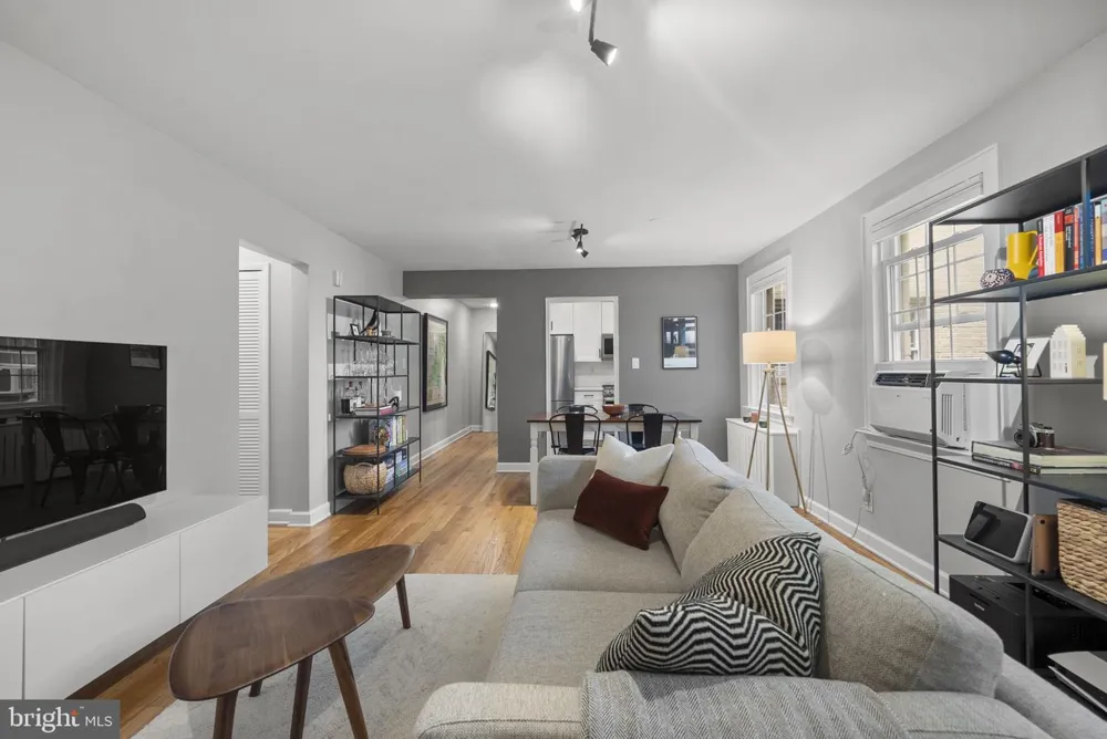 2402 COLSTON DRIVE #2402-C-103 Silver Spring, MD 20910