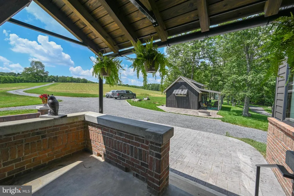 415 NAZELROD ROAD Oakland, MD 21550
