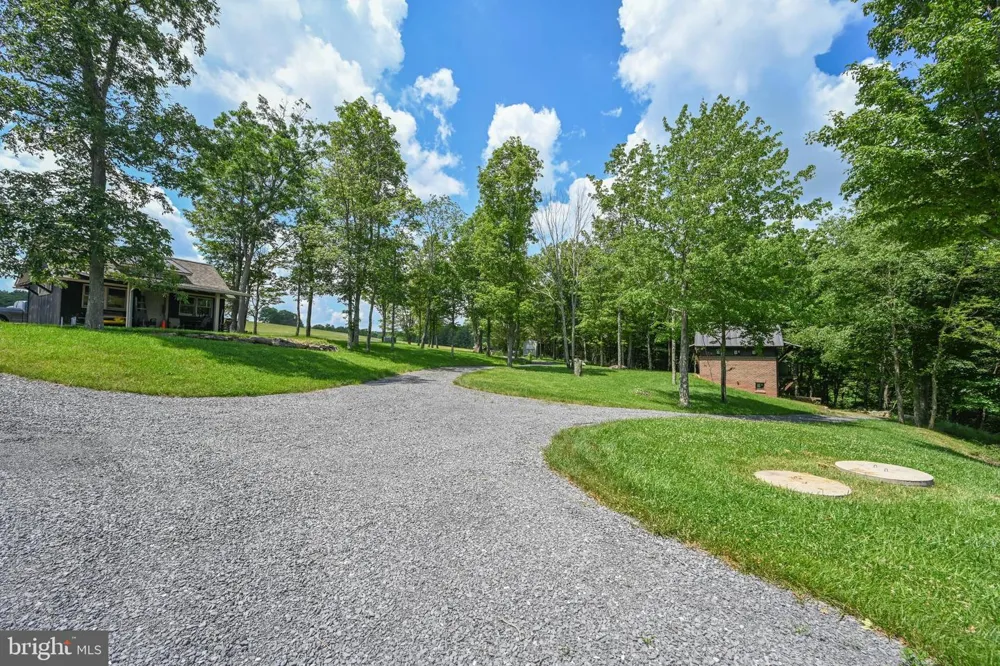 415 NAZELROD ROAD Oakland, MD 21550