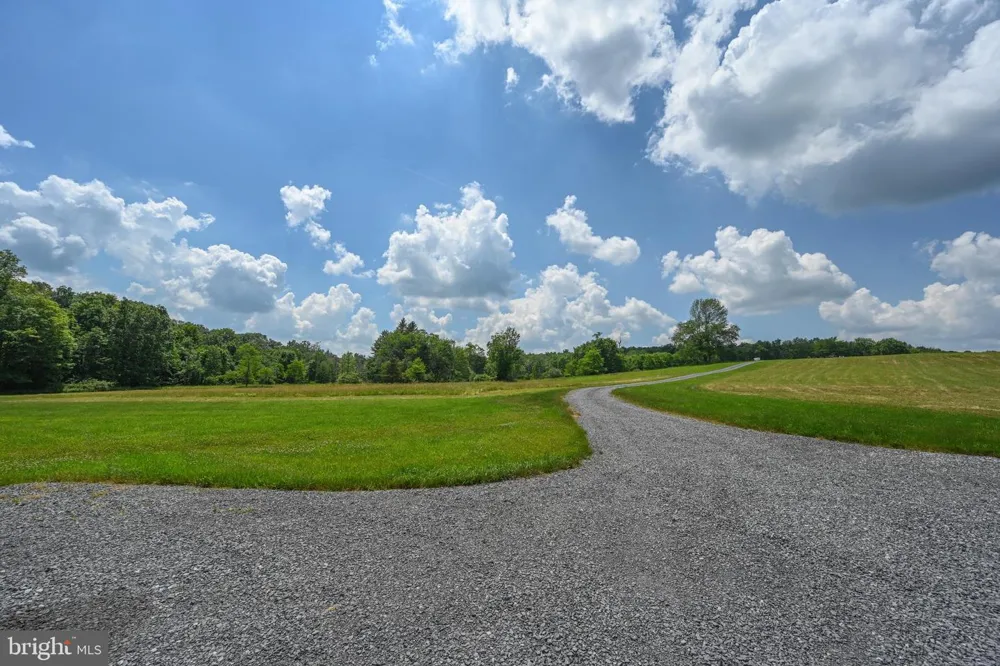 415 NAZELROD ROAD Oakland, MD 21550