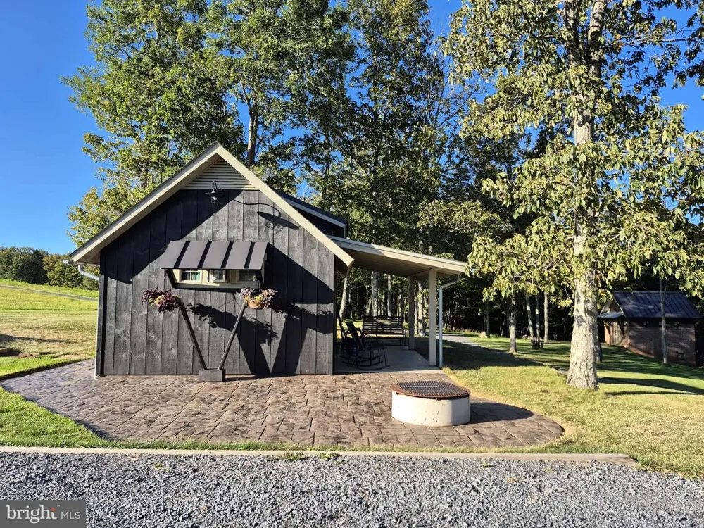 415 NAZELROD ROAD Oakland, MD 21550