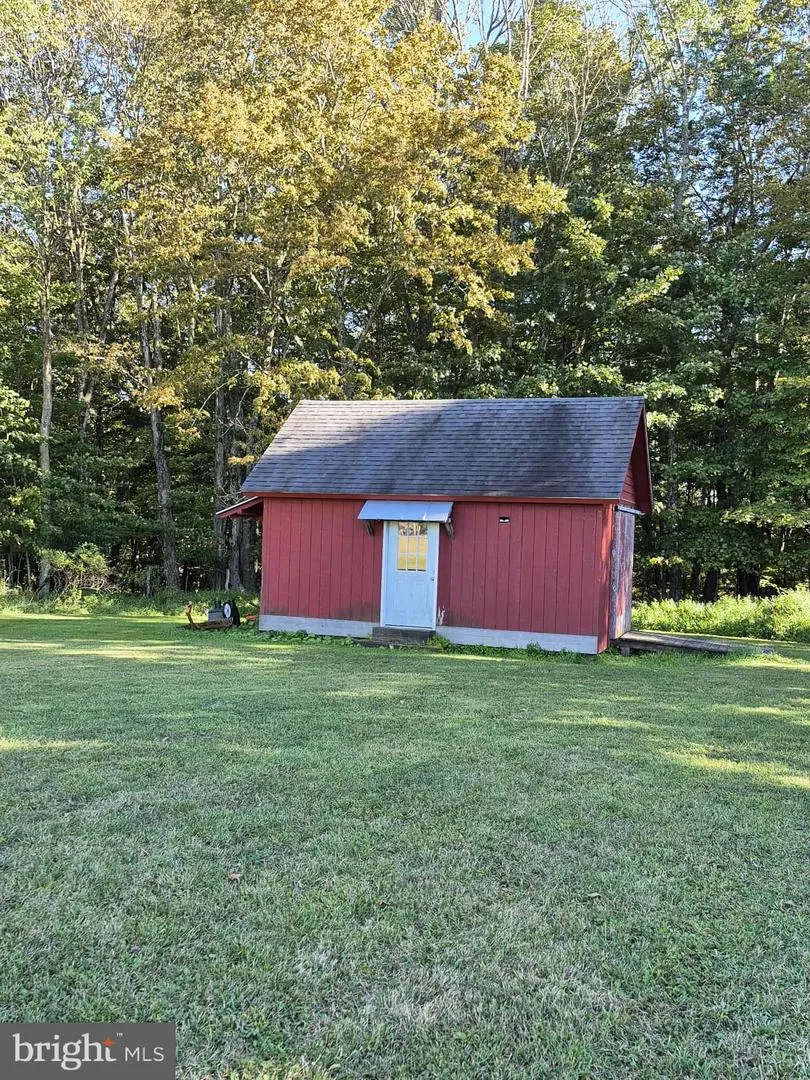 415 NAZELROD ROAD Oakland, MD 21550