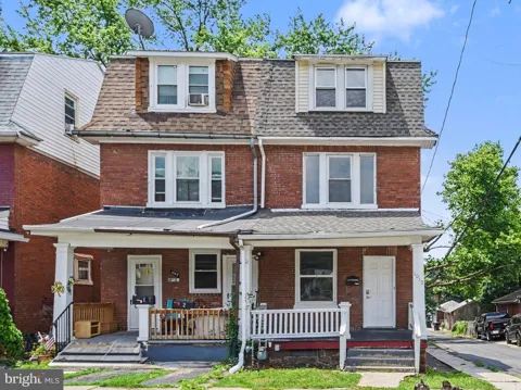 1010 18TH STREET