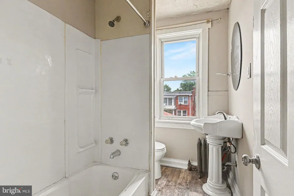 1010 18TH STREET Harrisburg, PA 17103