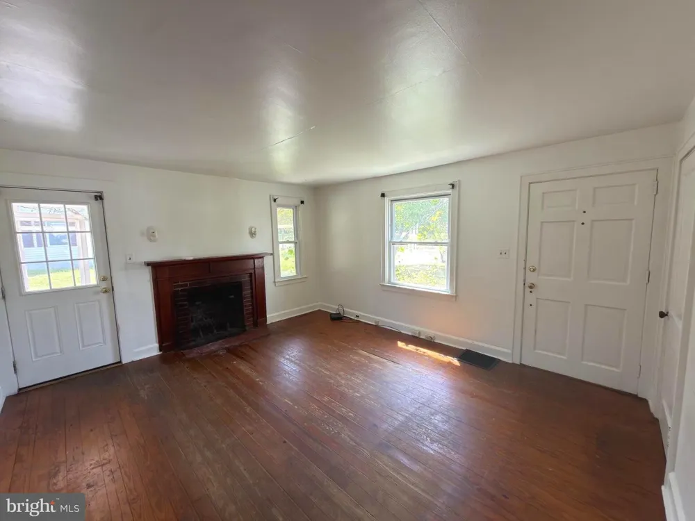 127 CHAPEL ROAD Easton, MD 21601