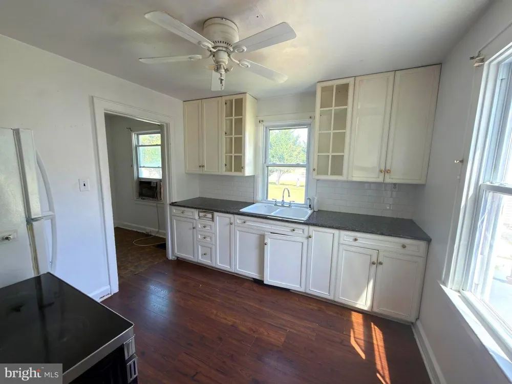 127 CHAPEL ROAD Easton, MD 21601