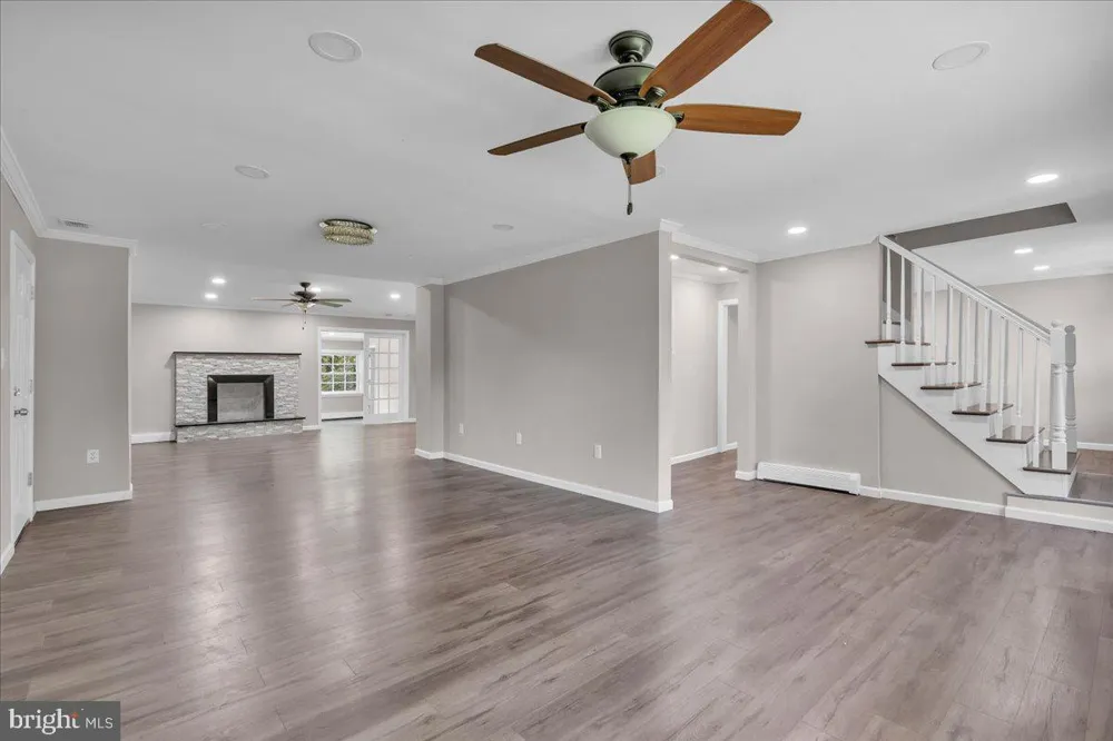 2480 MONMOUTH ROAD Jobstown, NJ 08041