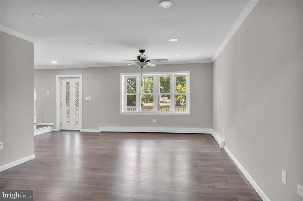 2480 MONMOUTH ROAD Jobstown, NJ 08041