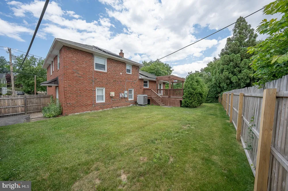 20 FAIRVIEW ROAD Swarthmore, PA 19081