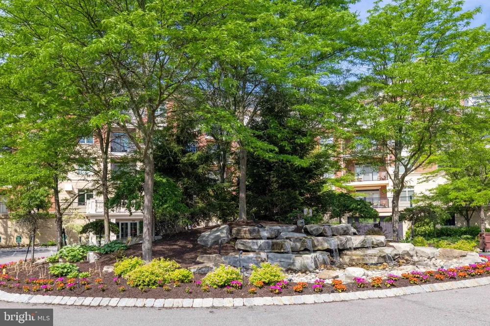 264 CARSON TERRACE Huntingdon Valley, PA 19006
