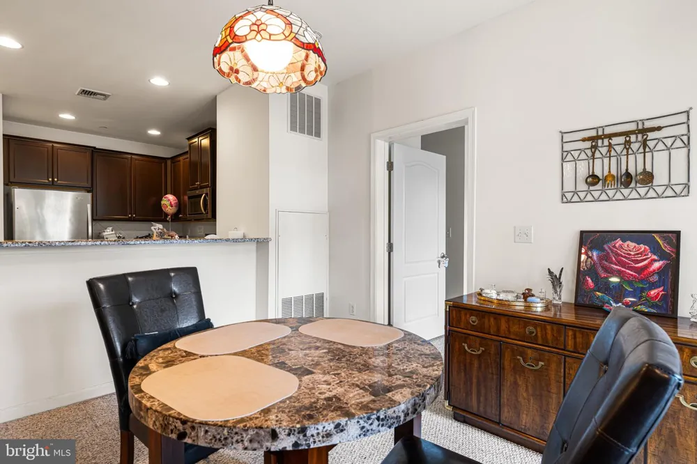 264 CARSON TERRACE Huntingdon Valley, PA 19006
