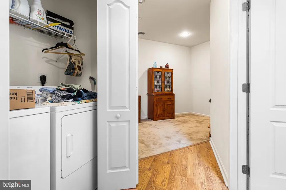264 CARSON TERRACE Huntingdon Valley, PA 19006