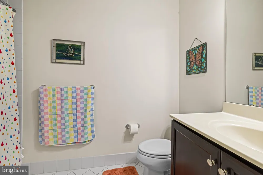 264 CARSON TERRACE Huntingdon Valley, PA 19006