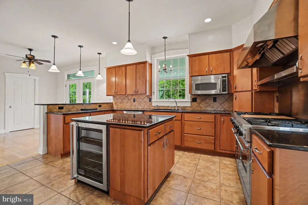 372 S GOOD SPRING ROAD Hegins, PA 17938