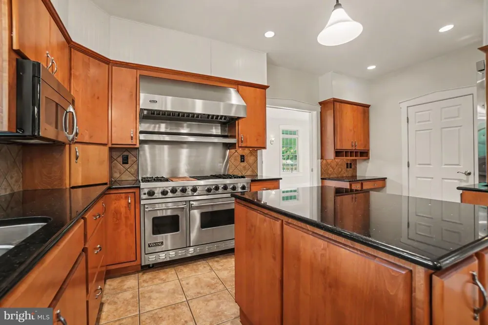 372 S GOOD SPRING ROAD Hegins, PA 17938