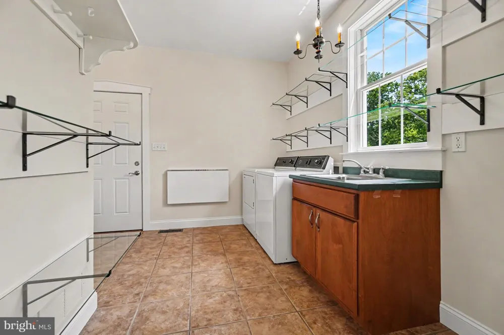 372 S GOOD SPRING ROAD Hegins, PA 17938