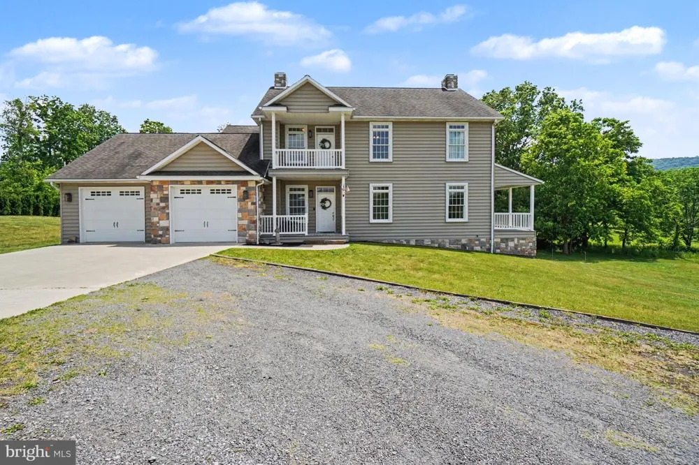 372 S GOOD SPRING ROAD Hegins, PA 17938